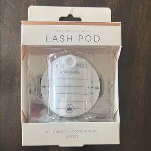 Bella Lash Pod in White